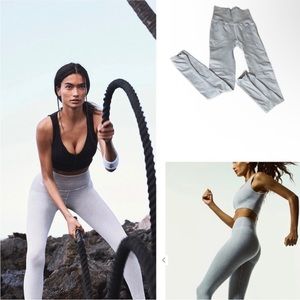 NWOT Free People High-Rise 7/8 Length Good Karma Leggings Ice Grey Size XS/S